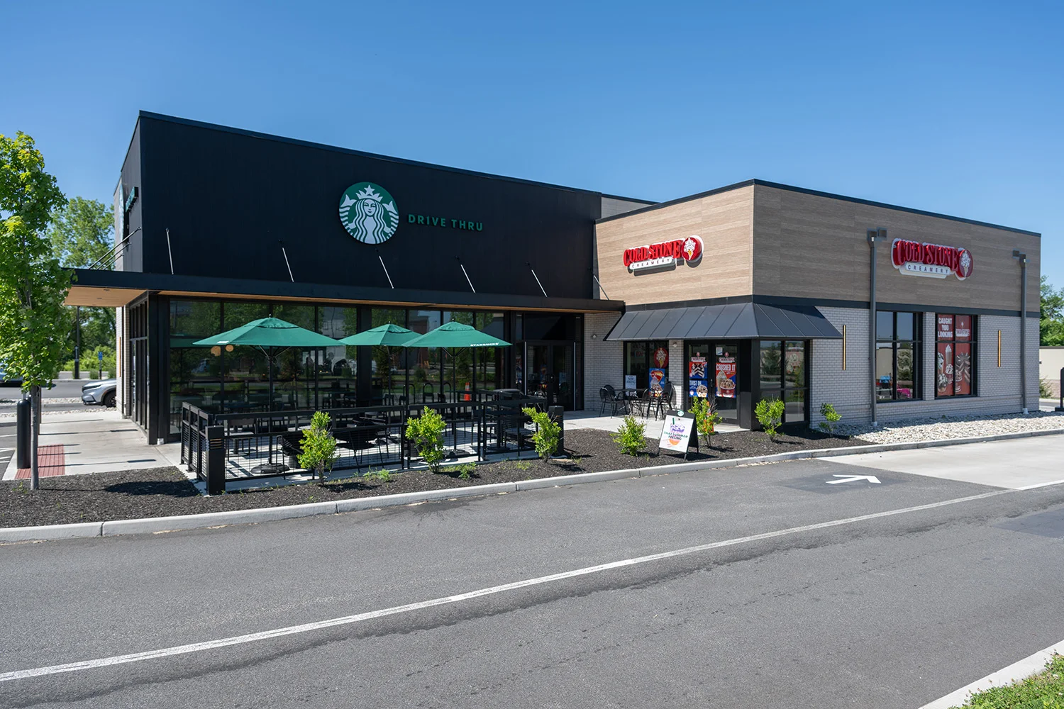 S Windsor Cedar Ave 0281.webp